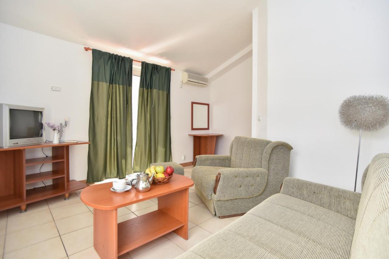Apartments & Rooms Nikolic Budua Esterno foto