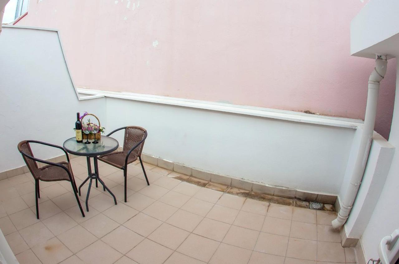 Apartments & Rooms Nikolic Budua Esterno foto