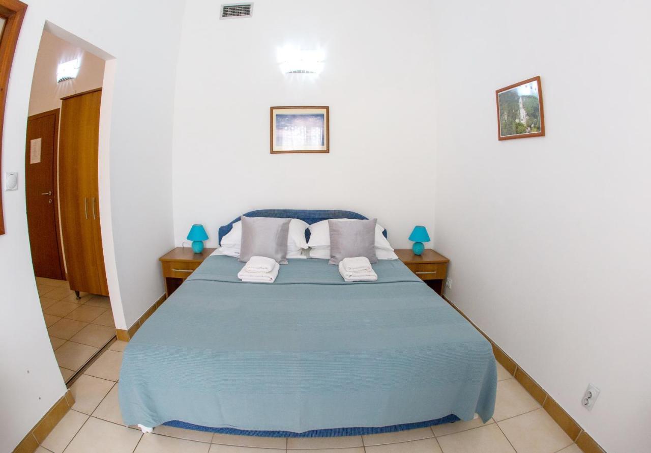 Apartments & Rooms Nikolic Budua Esterno foto