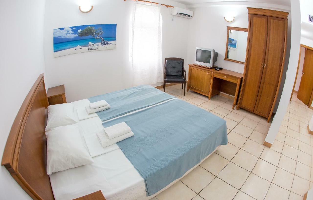 Apartments & Rooms Nikolic Budua Esterno foto