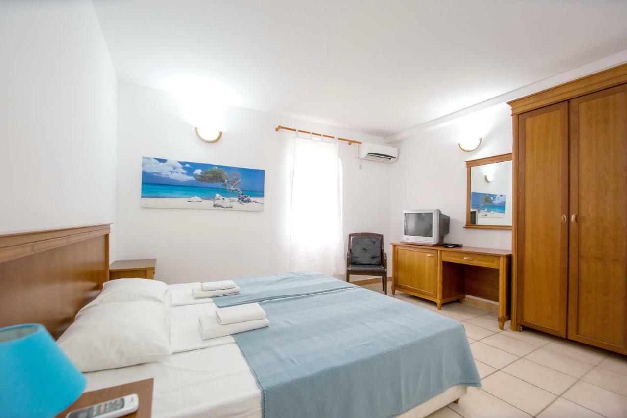 Apartments & Rooms Nikolic Budua Esterno foto