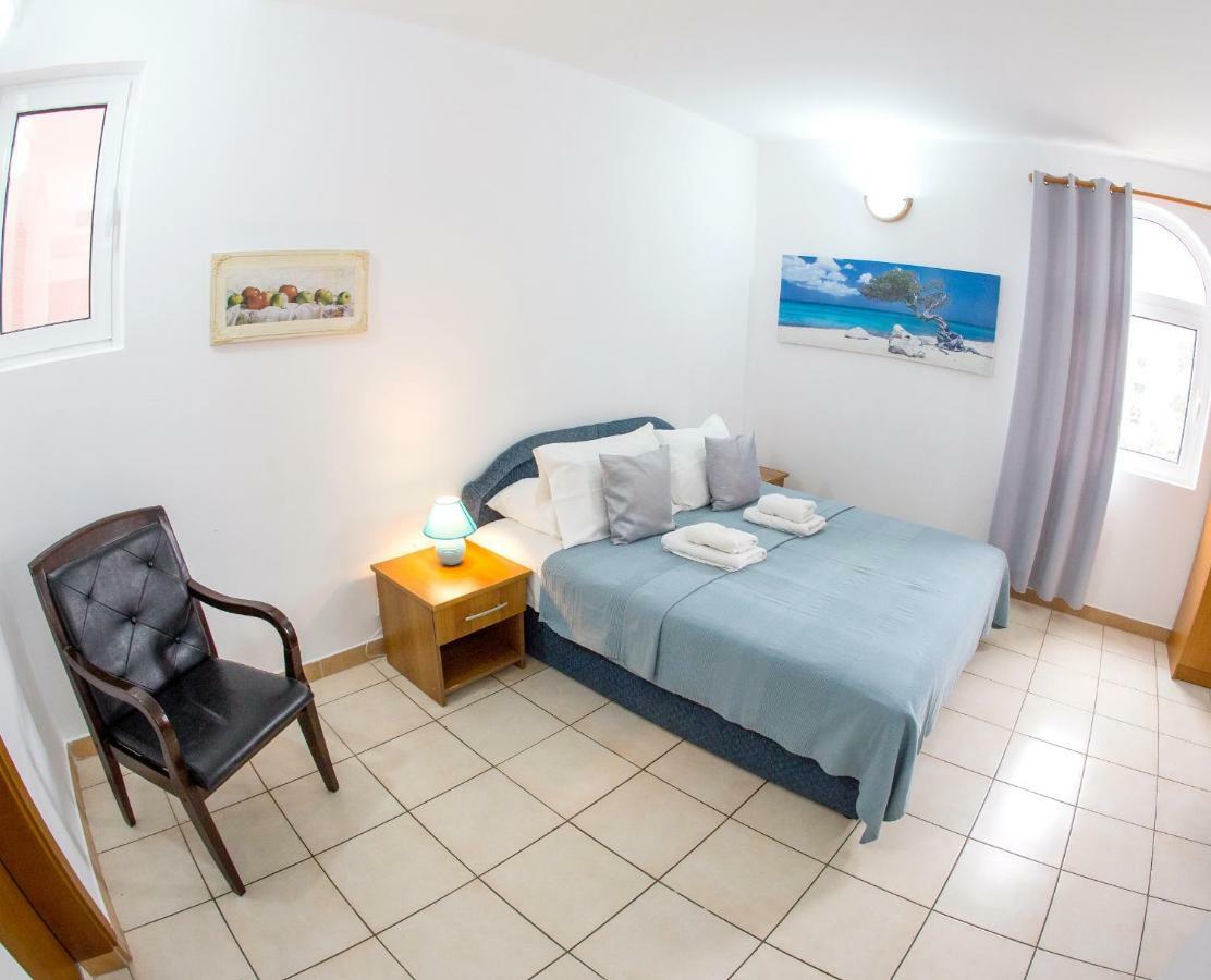Apartments & Rooms Nikolic Budua Esterno foto